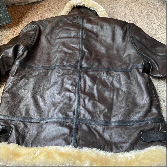 Leon Kennedy jacket - Picture 3 of 3